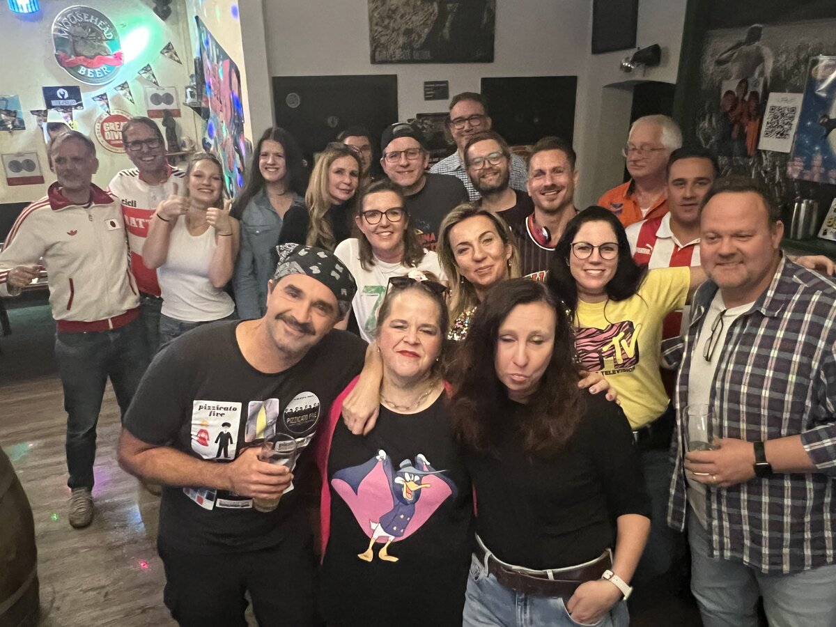 Die ganze Crew beim Event